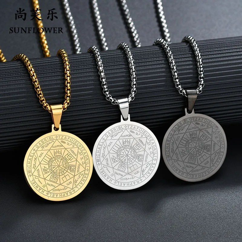 

Supply of Goods Europe And America-Style Three-Color Seven-Pointed Star Pendant Stainless Steel round Board Necklace