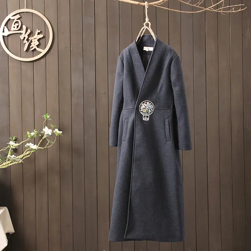 Женское винтажное шерстяное пальто с вышивкой и скрытой пряжкой новая