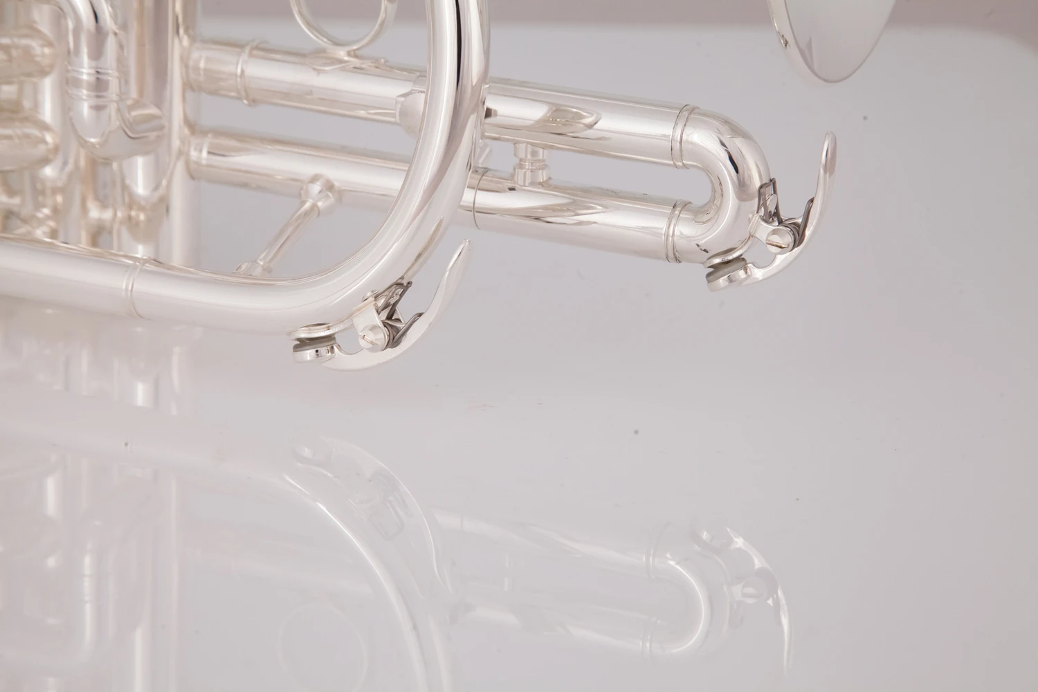 High Quality Bach Cornet horn Bb silver Plated professional Musical instrument with Case Gloves