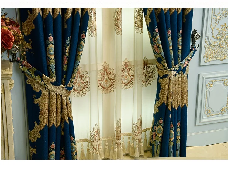 4548672353_262638982