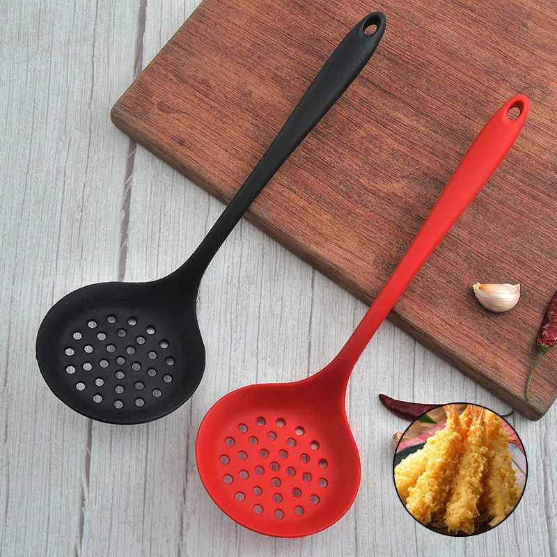 Long Handle Silicone Colander Non-Stick Cooking Strainer Heat Resistant Filter Spoon Mesh Skimmer Oil Mesh Colander Kitchen Tool Long Handle Silicone Colander Non-Stick Cooking Strainer Heat Resistant Filter Spoon Mesh Skimmer Oil Mesh Colander Kitchen Tool
