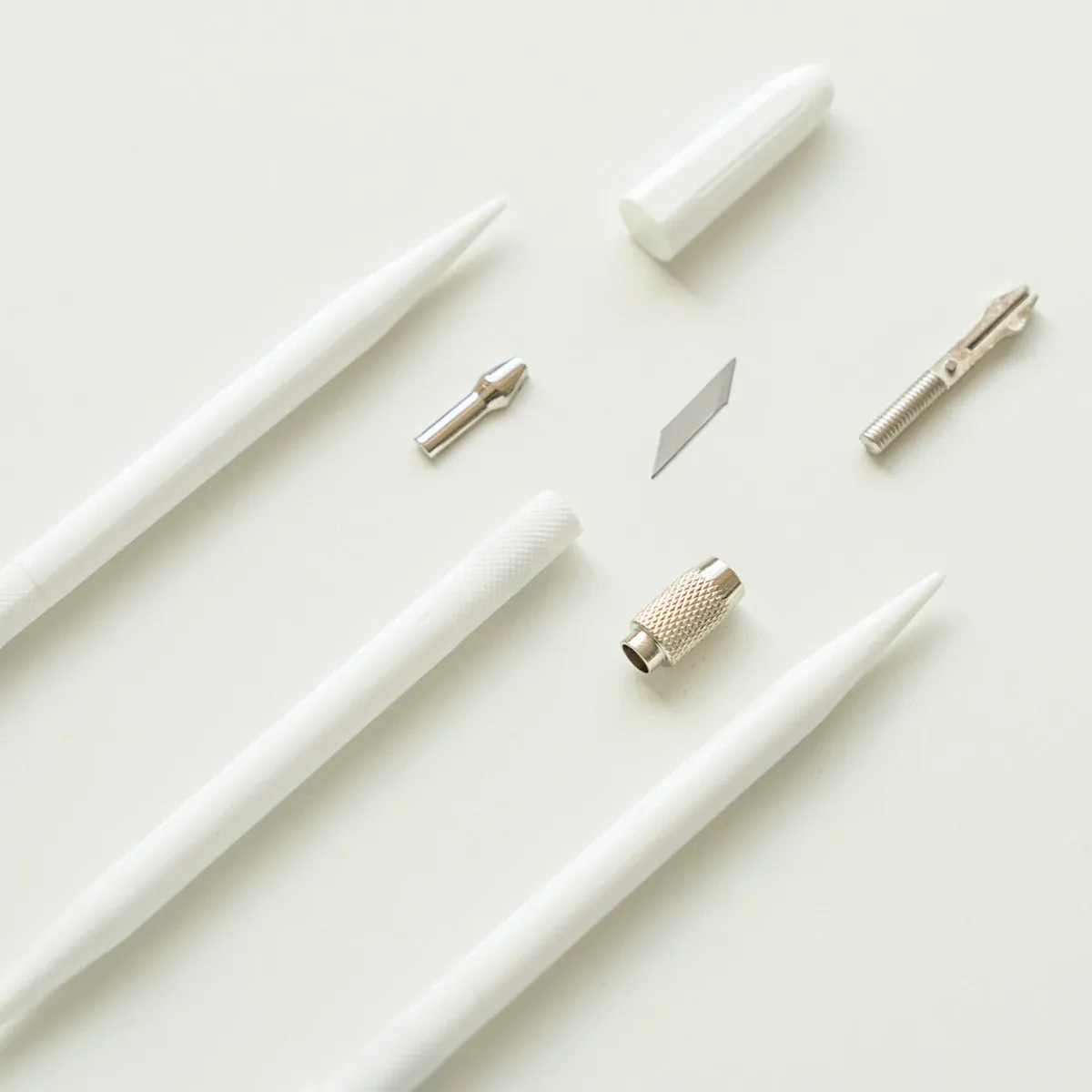 

Pure White Hand Knife Cutter Pencil Cutter Cutter Cutter Cutter Diy Tape Cutter Paper Cutter Small Fresh Cutter Cutter Art Carvi