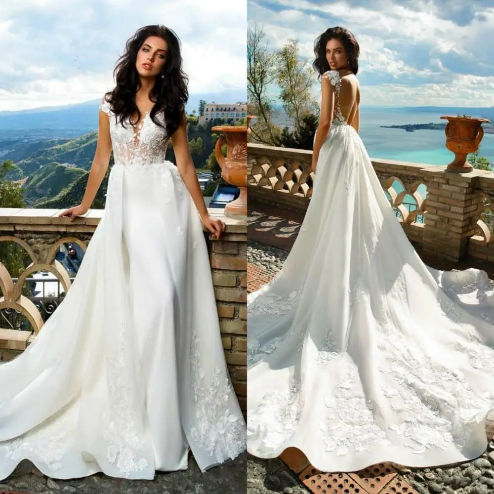 

Amazing A Line Lace Overskirt Wedding Dresses Sheer Bateau Neck Backless Bridal Gowns Sweep Train Appliqued Tulle Plus Size