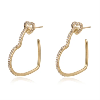 

2020 New Zircon Transparent CZ Champagne Gold Earrings Cubic Zirconia Half Love Small Wild Simple Ladies Earrings