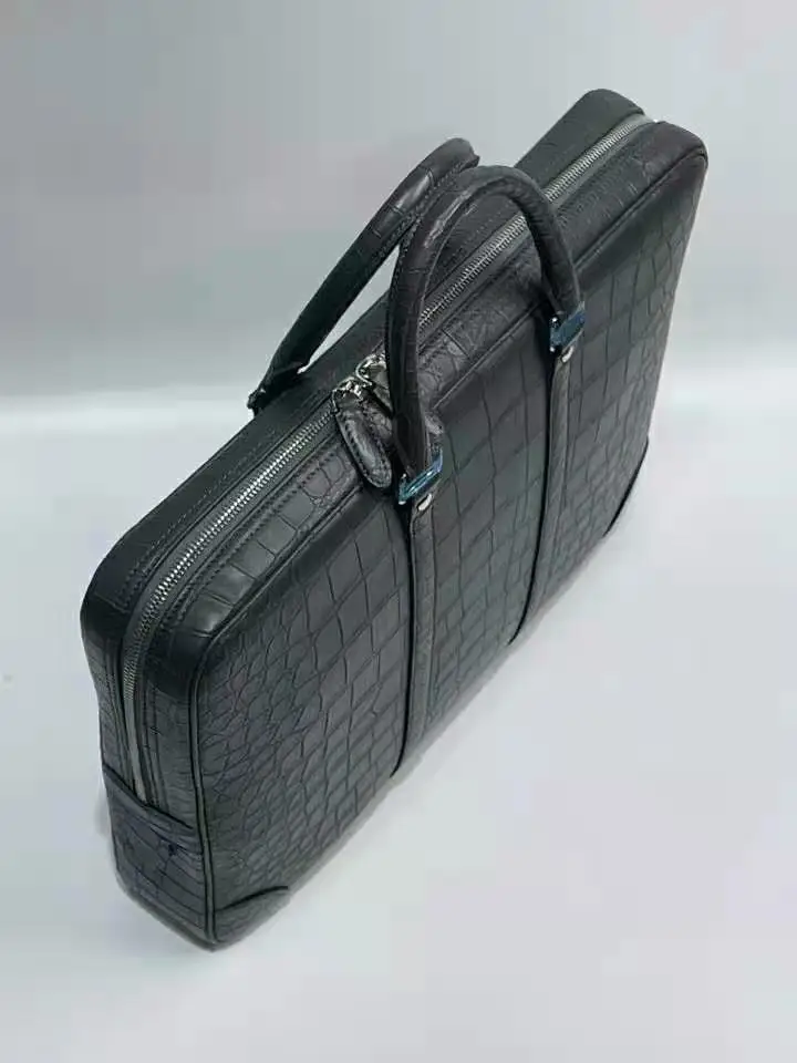 Рисунок 4 - Портфель мужской из натуральной крокодиловой кожи