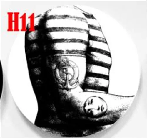 11 New Fornasetti Crafts Decoration Ceramic Plates Home Decoration Plate Porcelain Wall Hanging Art Plates 8 Inch Wholesale - Цвет: 11