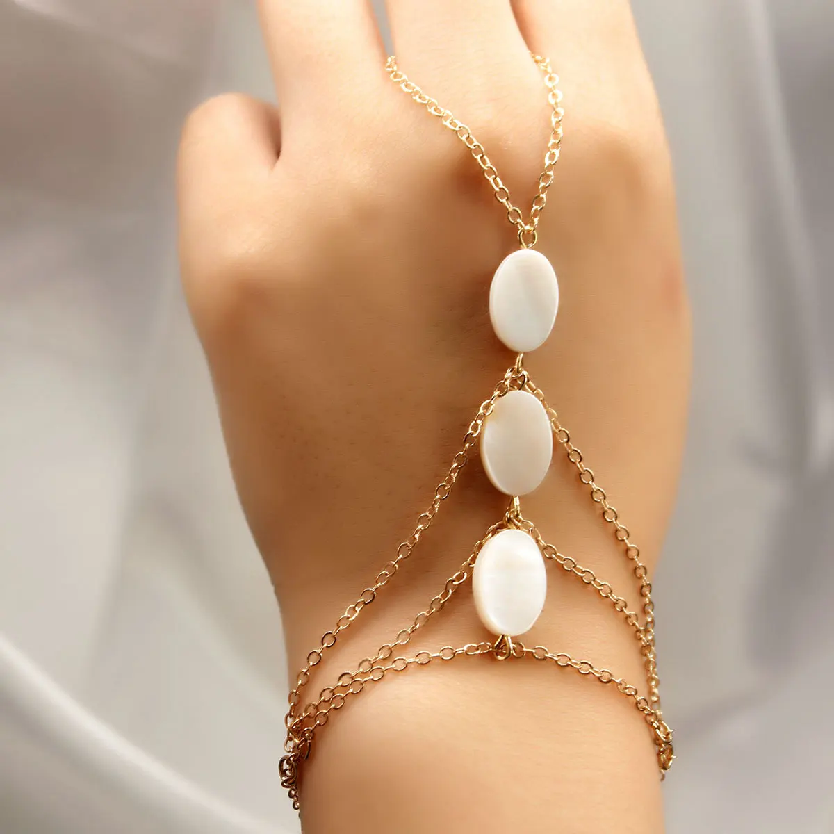 Stainless steel jewelry Cuff Bracelet three shell multi-layer finger chain women Gift Beach creative new bracelet Jewelry | Украшения и