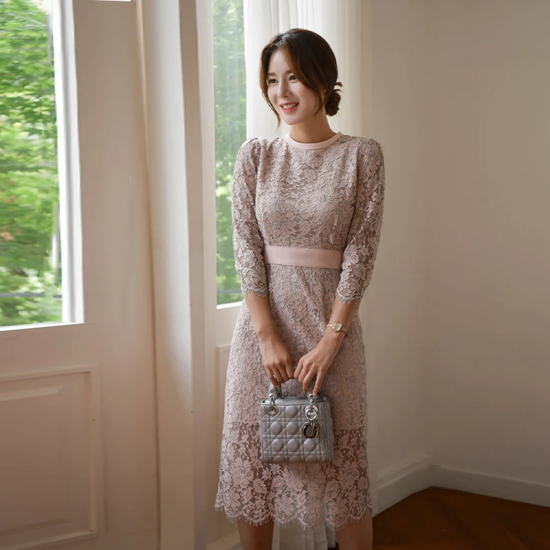 Early autumn han edition round neck strap bowknot cultivate one's morality delicate lace long sleeve dress