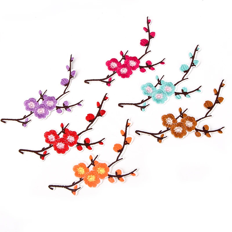 Patching Plum Blossom Patching Down Cheongsam Clothes Cloth Sticking Embroidery Flowers Chinese Wind Clothes Patching Trumpet