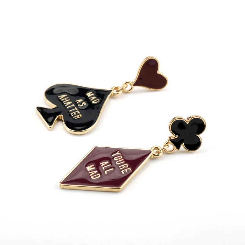 Большие Акриловые Игральные карты в покер, эмалированные металлические серьги-гвоздики в форме сердца для женщин, модные стильные ювелирные изделия для девушек