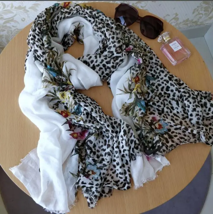 Итальянский модный Бренд liu. jo женские шарфы, летние модные шарфы высокого качества - Цвет: Белый