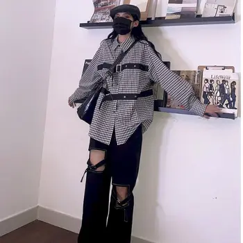 

2020 new suit female Korean plaid shirt + ripped trousers high waist slim design sense of straight leg pants loose personality