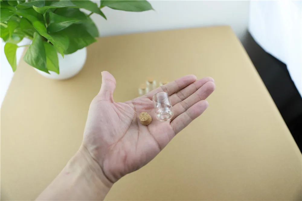 100pcsLot 5ml 2230mm Storage Glass Bottles With Cork Stopper Crafts Jars Mini Transparent Empty Glass Bottles Gift (8)