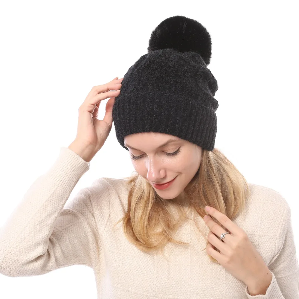 Новые модные зимние шляпы для женщин, теплая меховая шапка с помпоном для девочек, пуховые головные уборы, одноцветные ворсовые повседневные наушники, шапочка