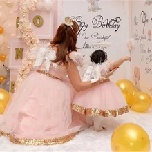 Милое розовое Пышное Тюлевое платье для маленьких девочек на день рождения с блестками и бантом, одежда маленькой принцессы, платье для мамы и дочки 9, 12, 18, 24 месяцев