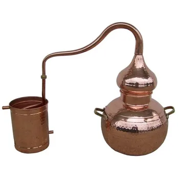 

30Litros Alembic traditional in copper. Distiller alcohols and essence oils
