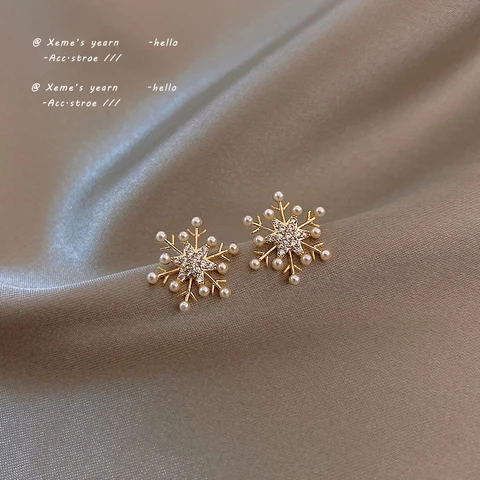 Exquisite Pearl Snowflake Shape Golden Girls Earrings Elegant Accessories Korean Fashion Jewelry Sweet Earrings For Woman
