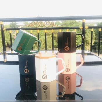 

350ml Simple Fashion Personality Creative Star Classic Buck Matte Octagonal Mug with Lid Spoon Office Gift Christmas Coffee Cup