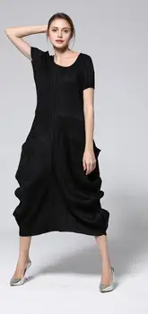 

Issey Pleated Dress Female Long Section Spring and Summer New Loose Thin Short-sleeved Dress