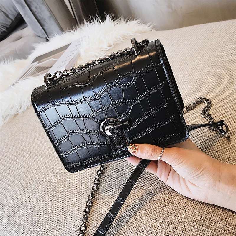 

2019 Crocodile Pattern High Quality Chain Black Handbag Wild Messenger Bag