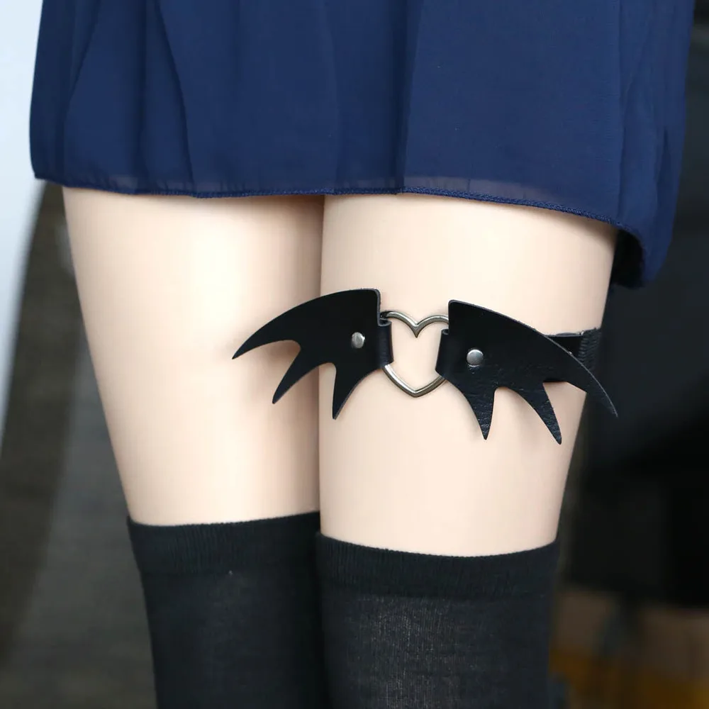 

Goth Rock Pub Punk Garter Belt Devil Leg Ring Thigh Harness PU Leather Suspenders Women E Girls sexy Body Exotic Accessories