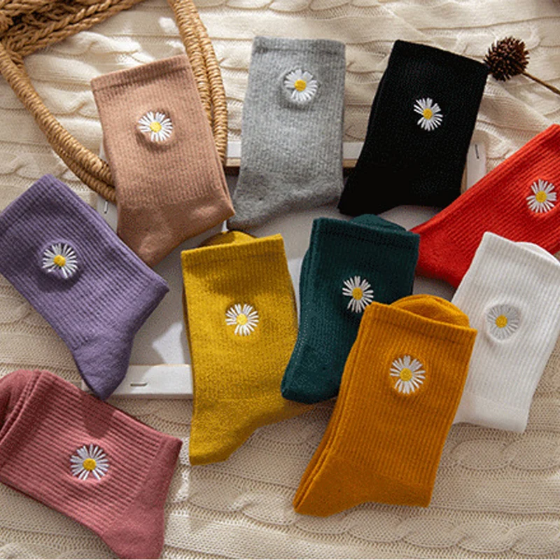 

Harajuku Long Sock Combed Cotton Skateboard Hip Hop Korea Funny Socks Cool Daisy Men Women Flower Fashion Novelty Christmas Gift