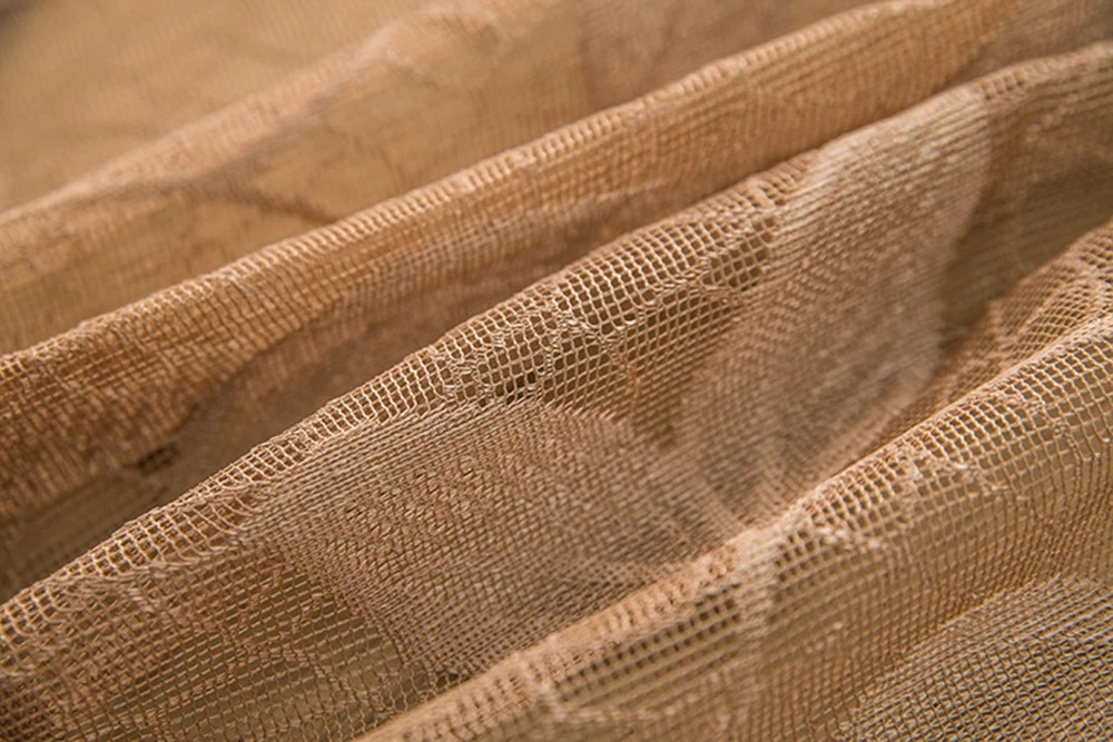 1594619306_1991602310