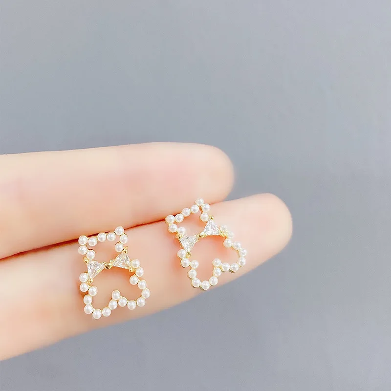 22901635167_354756676