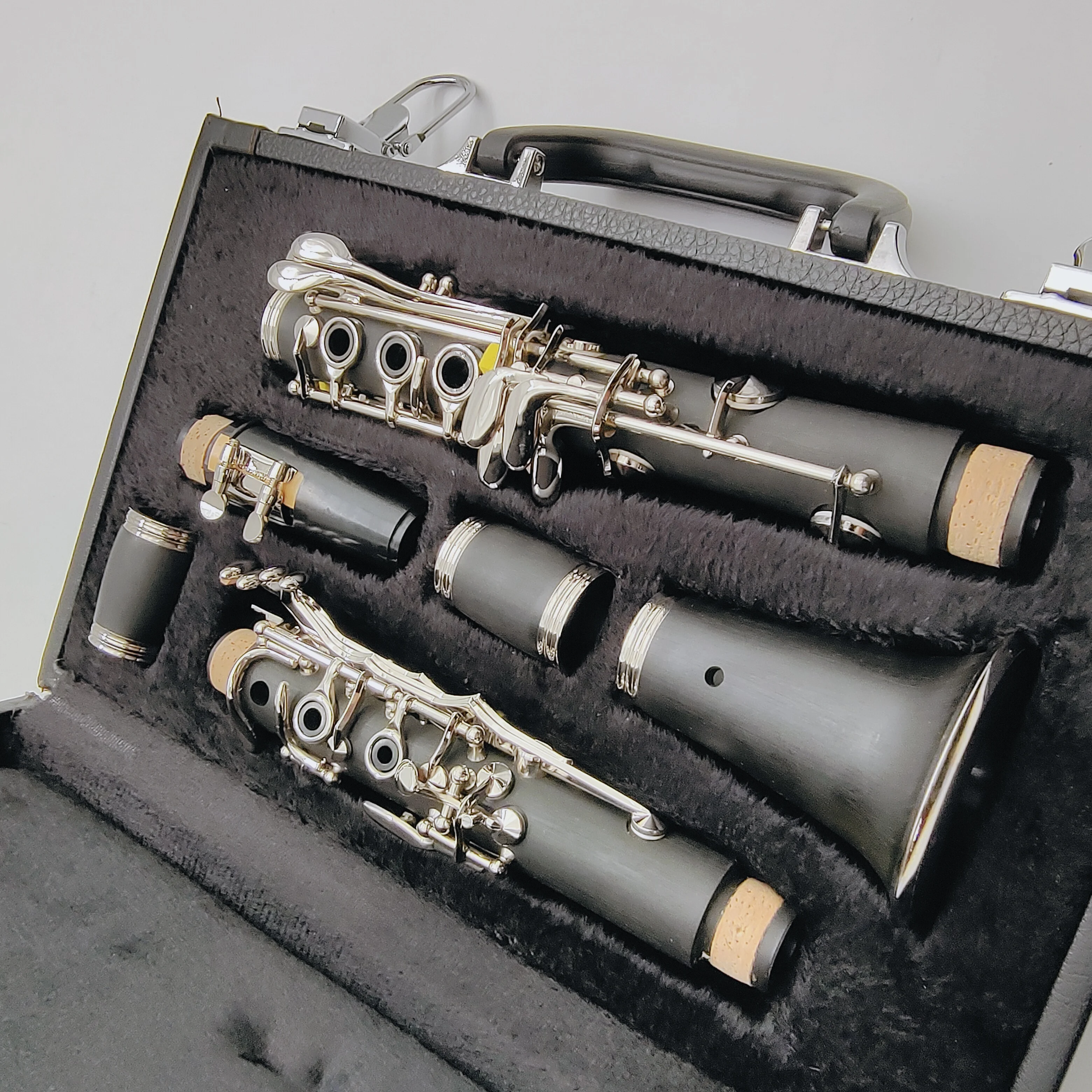 Clarinet C Tune Ebony Wood or Bakelite Sliver Plated Keys With Mouthpiece