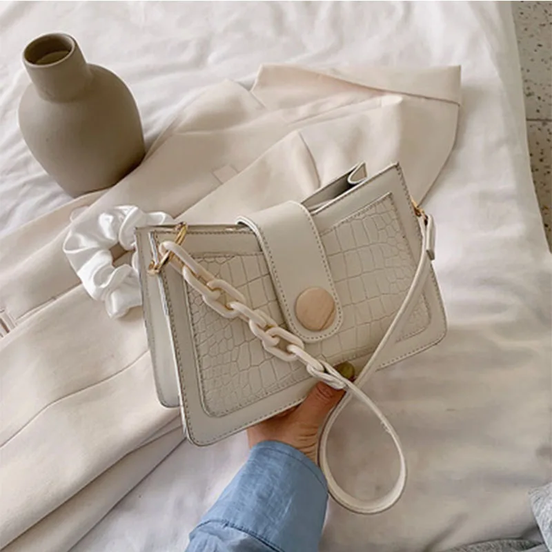 

PU one-shoulder big bag women 2020 new autumn and winter models all-match messenger bag chain woolen large capacity fashion tote