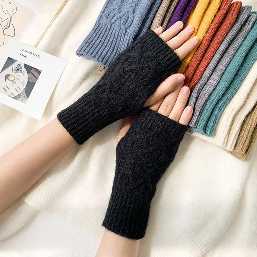 Hb8b52efb97c945a4800afccf870385adZ Korean New Half-finger Gloves Female Autumn and Winter Wool Warmth Fingerless Students Touch Screen Thick Knitted Wristband Mallzona