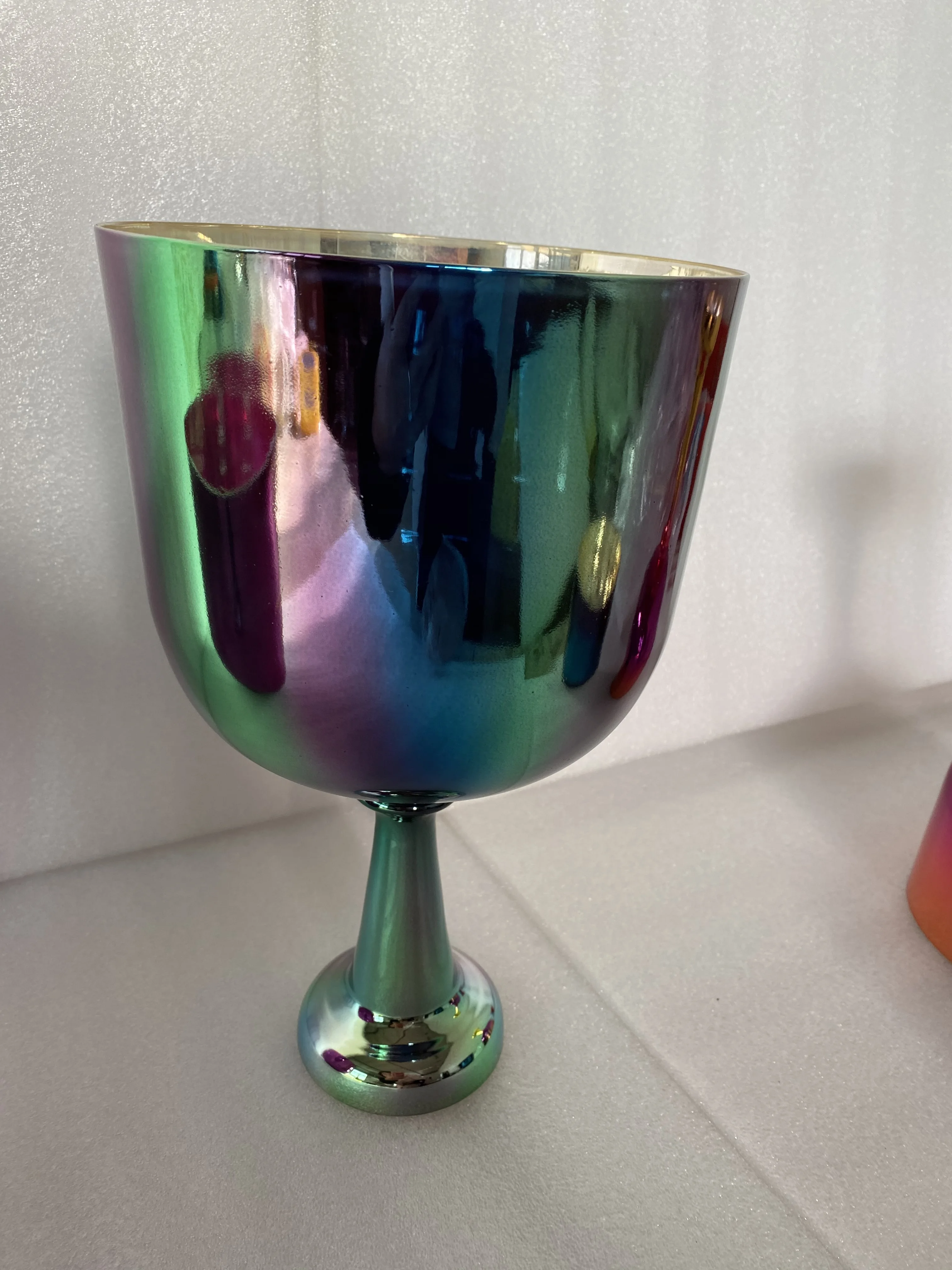 

Блестящие Радужный цветной кристалл поющие чаши 3rd октавы G ГОРЛОВАЯ ЧАКРА 432 Гц около 7,5 "для исцеления звуком