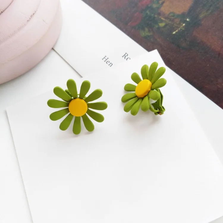 Clip Earrings Green Милые розовые серьги в виде цветов, милые многоцветные серьги Mori для девочек, без серьга дырка - Окраска металла: Clip Earrings Green