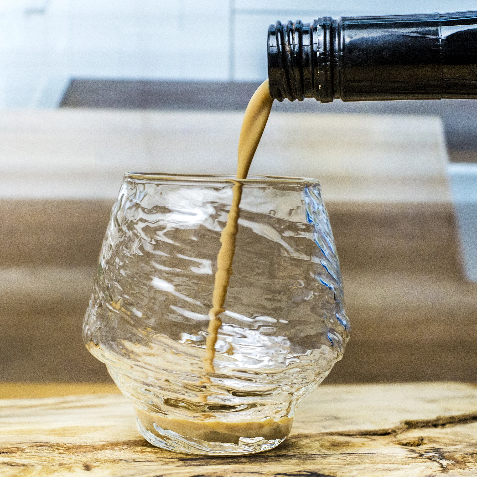 4 pçs copos de vinho copos de vidro textured garrafa de água morango drinkware para cozinha e barra moderna