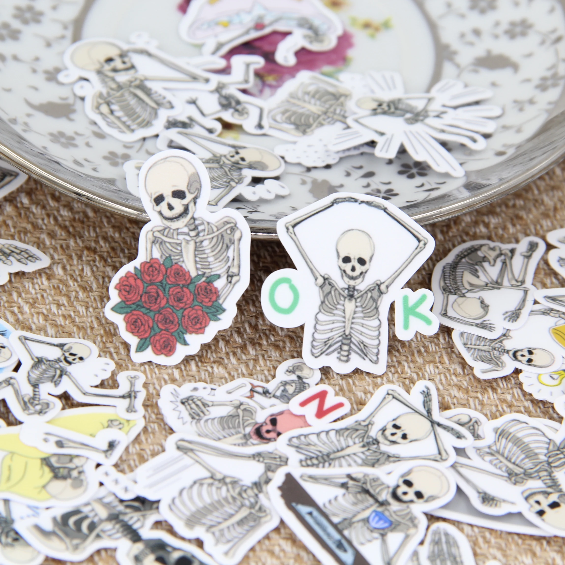 40Pcs Funny skull expression Stickers For Snowboard Laptop Luggage Car Fridge Toy Gift Beauty | Дом и сад