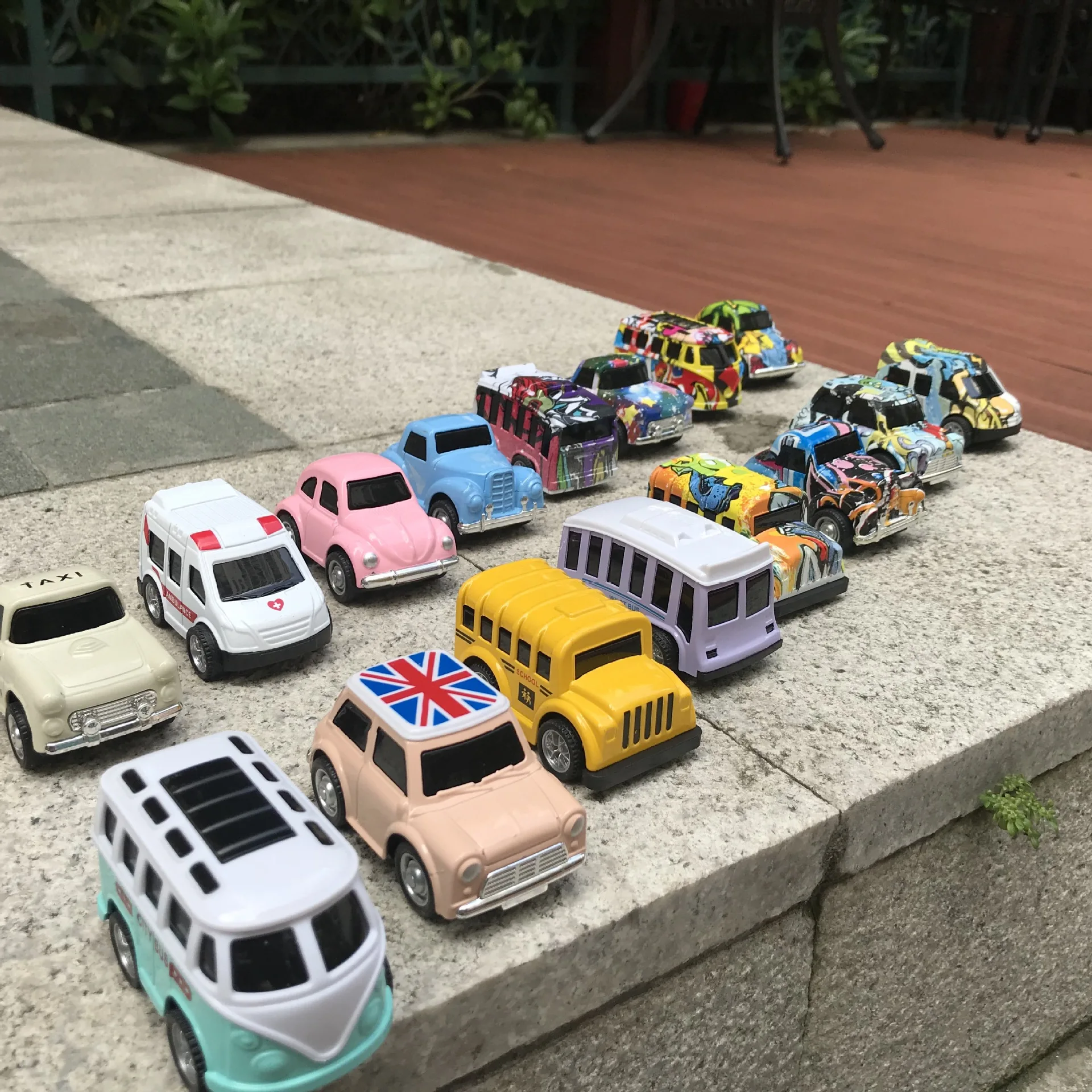 

Cute Mini Warrior Graffiti Alloy Car Model Children GIRL'S And BOY'S Toy Car 8 Pack City Car Set