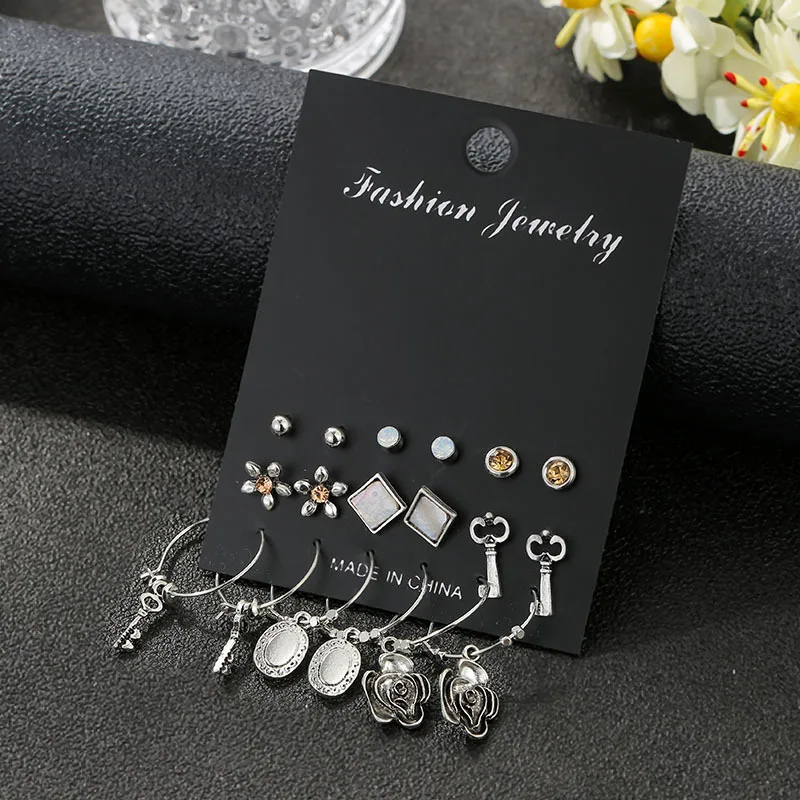 12895432477_1532421436