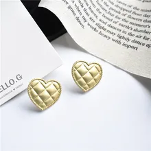 Популярные золотые матовые сетчатые серьги в форме сердца,, ювелирные серьги-гвоздики для женщин