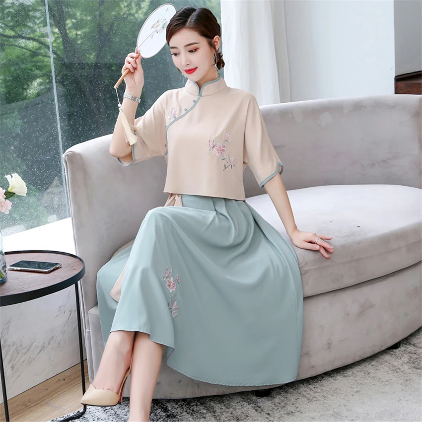 Китайское традиционное платье для женщин длинное Cheongsam рукав семь четверти Вышивка Топы Ципао плиссированные юбки вечерние платья на год