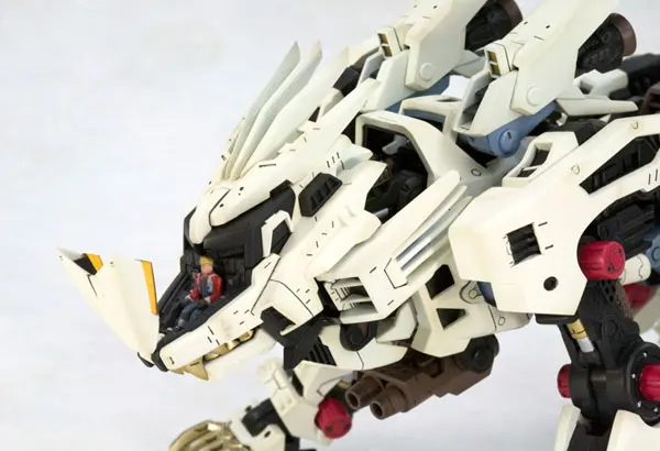 Модель робота животных ZOIDS 1/72 вручение здания Liger ZERO 00 fortuny Armor Unchained мобильный костюм детские игрушки