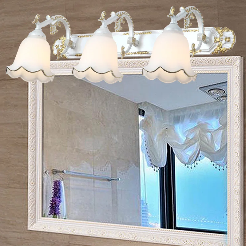 

European mirror lamp bathroom mirror cabinet lamp toilet retro fog proof make-up lamp LED