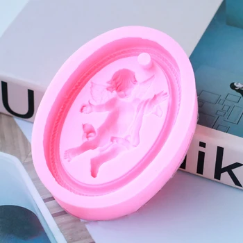 

Love Angel Wings Pattern Silicone Mold Key Chain Pendant Clay Cake Candy Decorating Tools Handmade Car Aroma Gysum Plaster Mold