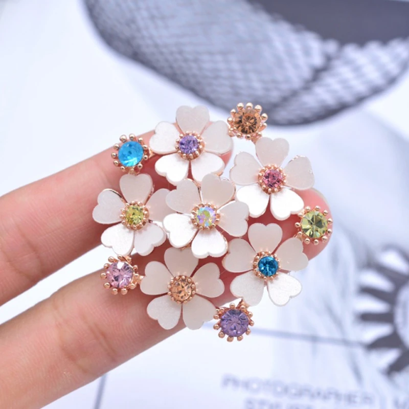 Elegant White Resin Flower Brooches Multi color Rhinestone Flower