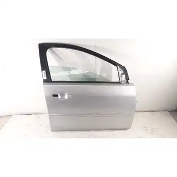 

8766652 door Front Right Ford Focus Hatchback (CHAP) 2.0 Titanium