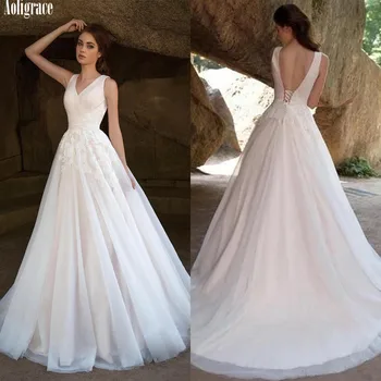 

Country Style Beach Tulle Wedding Dresses Sleeveless V Neck Wedding Bridal Gowns Lace Appliques Open Back Vestido De Noiva