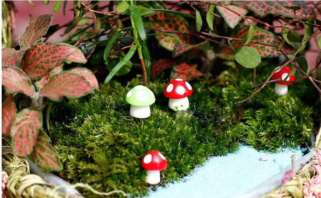 Cute Miniature Dollhouse Bonsai Fairy Garden Landscape Mushroom Figurine Home Garden Pot Decor Pack of 20