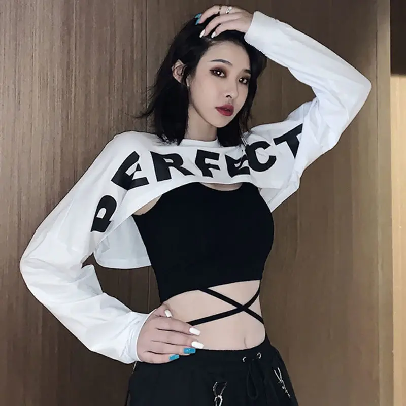 ☆韓国の人気☆【RONRON】☆HOW SWEET LADY CROP T SHIR.T☆ New Korean Series|korean Style Crop Top & Shorts Set