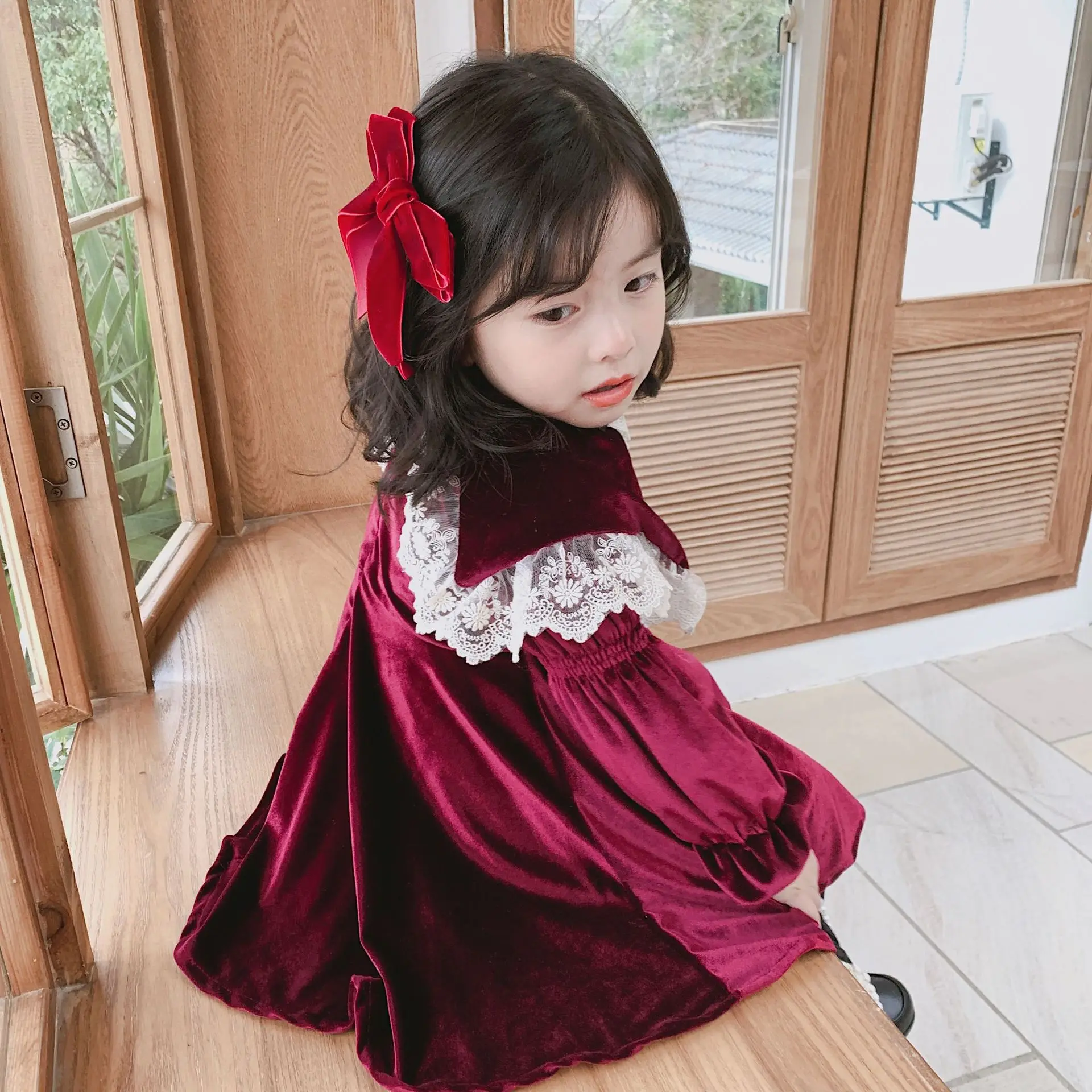 Winter Toddler Girls Dress Korean Princess Costume New Fashion Lace Turn Down Collar Plus Velvet Party Dress 1-7Yrs Kids Clothes