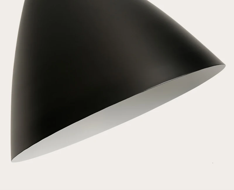 8758642896_867873512