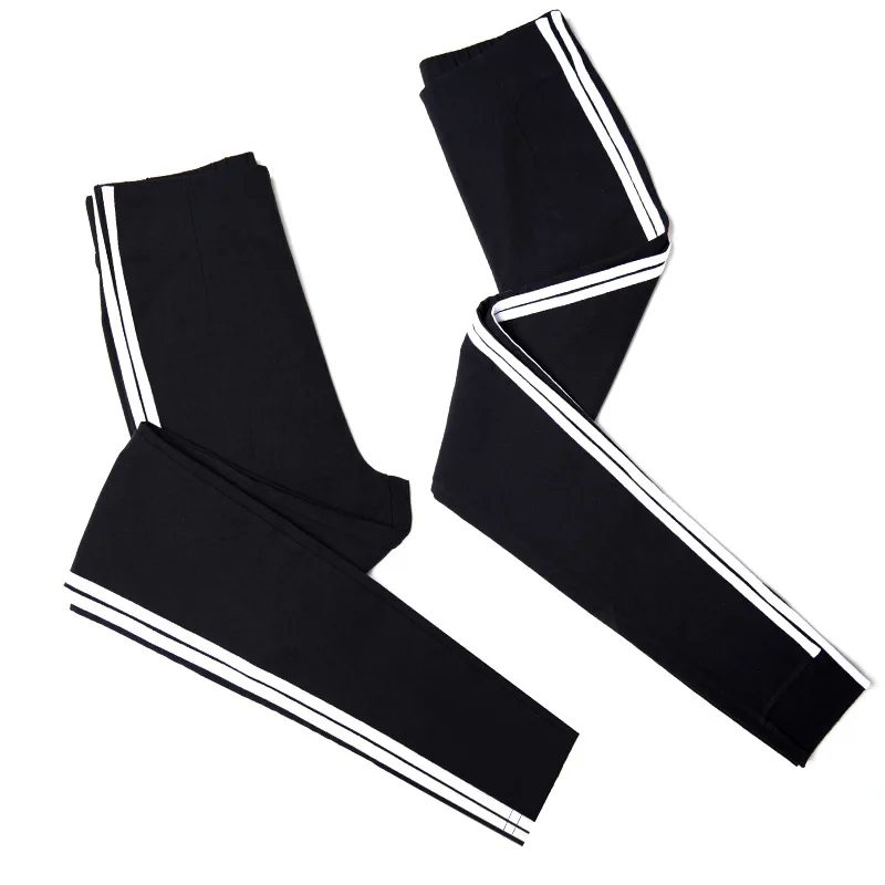 Узкие модные женские брюки карандаш черные эластичные в полоску Корейском стиле